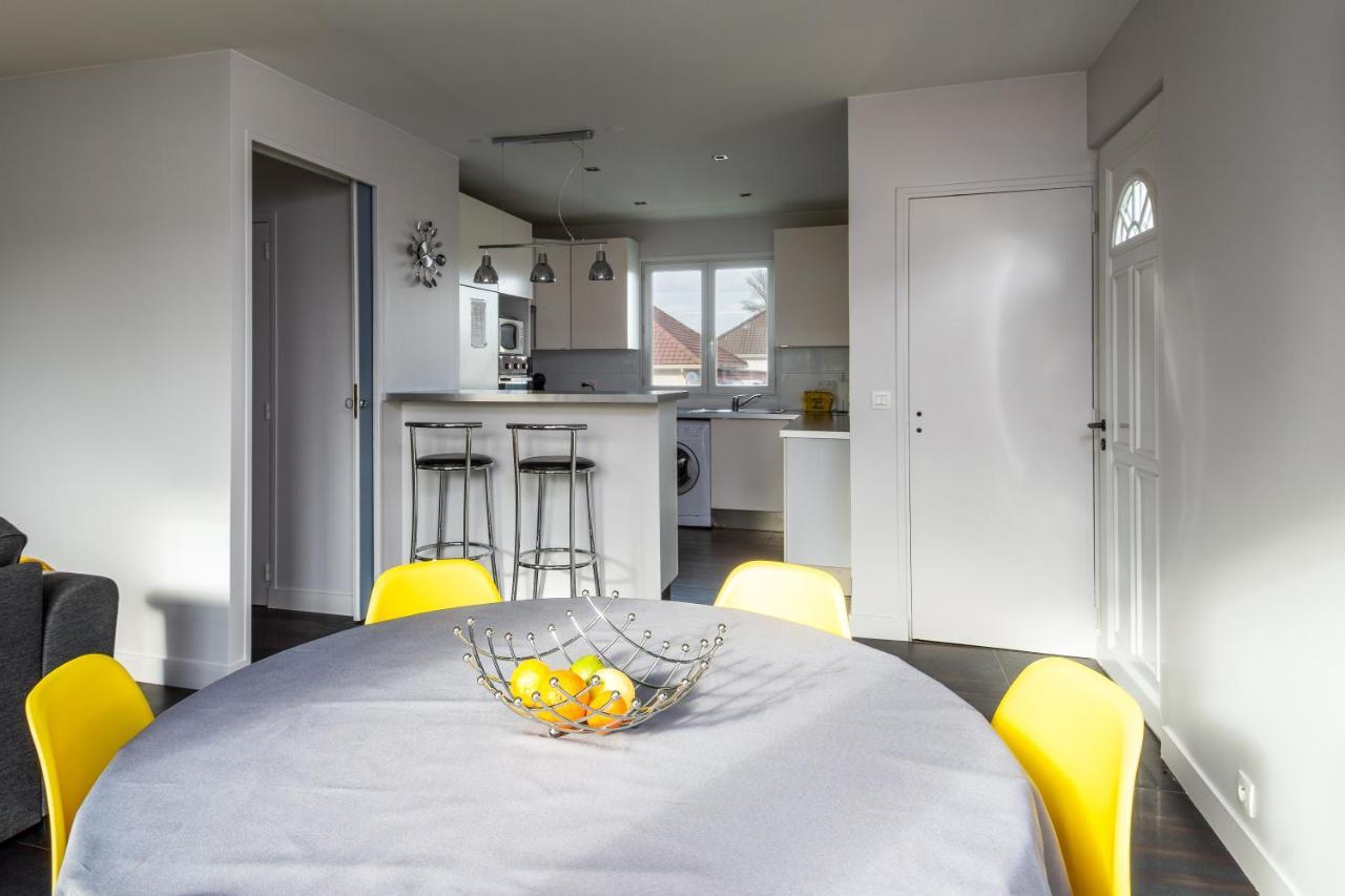 2 Bed House Near Disneyland Paris Montry Exteriér fotografie